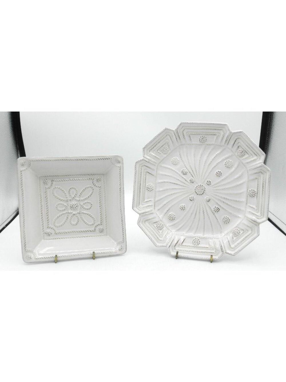 Juliska Jardins du Monde Whitewash Rimmed Square Plate set of 2 Pattern: JULJADM